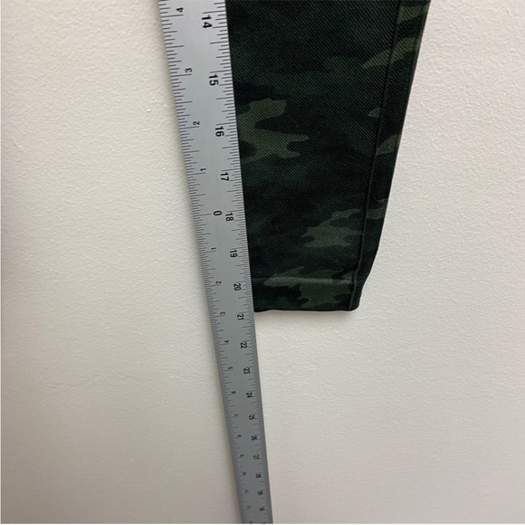 Spanx - Look at Me Now Camo Tights - XS - Picture 7 of 7